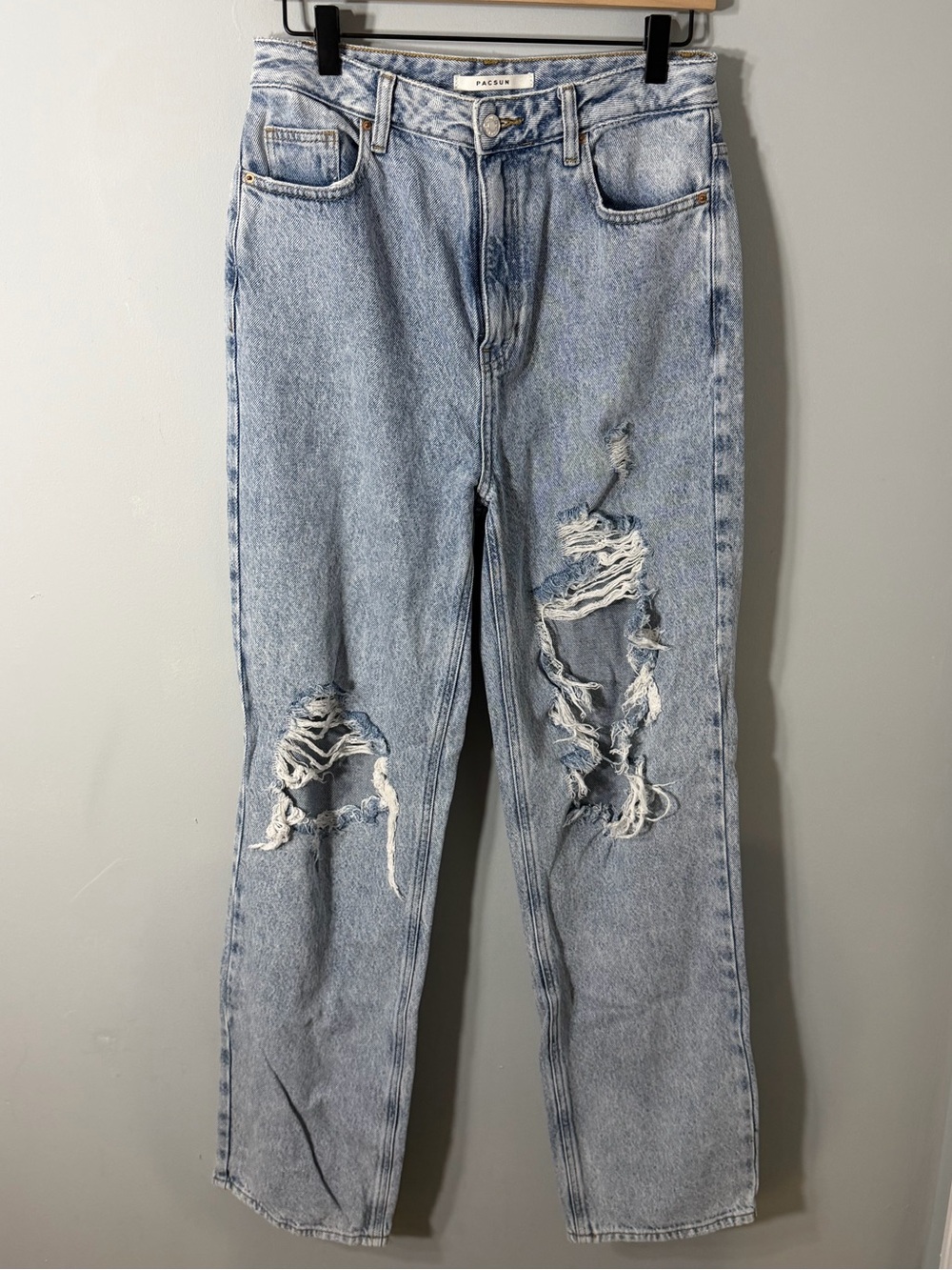 PacSun Light Wash Distressed Straight-Leg Jeans